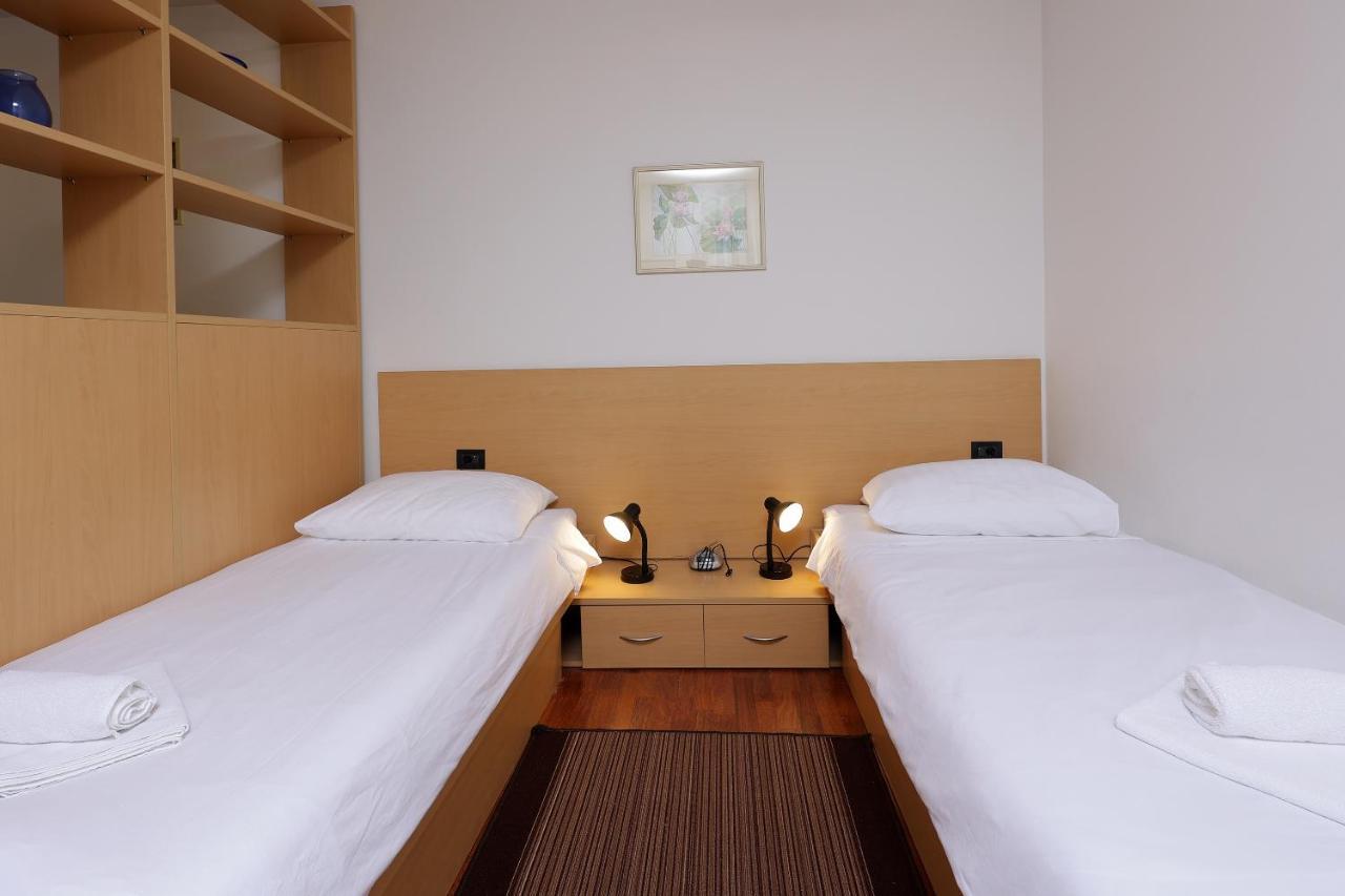 Rijeka Budget Rooms エクステリア 写真